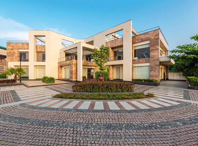 Apartments near IIM Lucknow